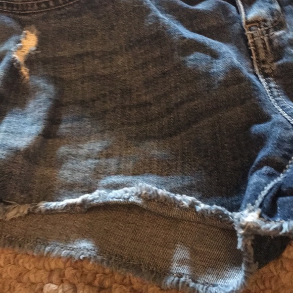 LC Lauren Conrad Cut off Jean shorts - Picture 2 of 5